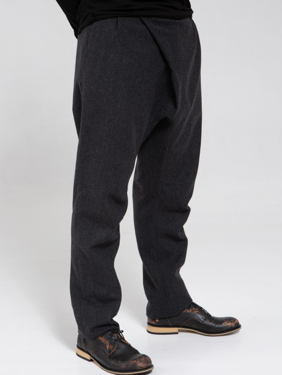 Шерстяные брюки со складкой темно-серые