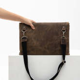 Кожаная сумка-папка для ноутбука коричневая с винтажным эффектом - изображение 5