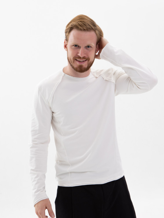Футболка с длинным рукавом белая