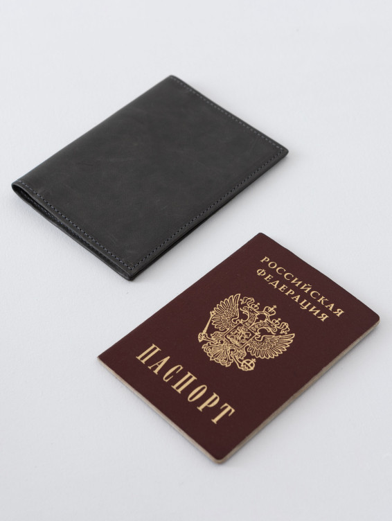 Кожаная обложка для паспорта темно-серая