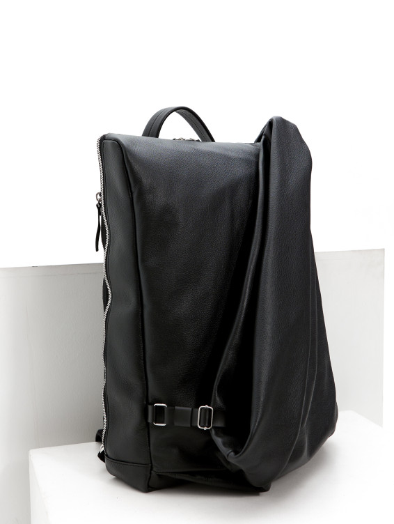 Рюкзак кожаный черный