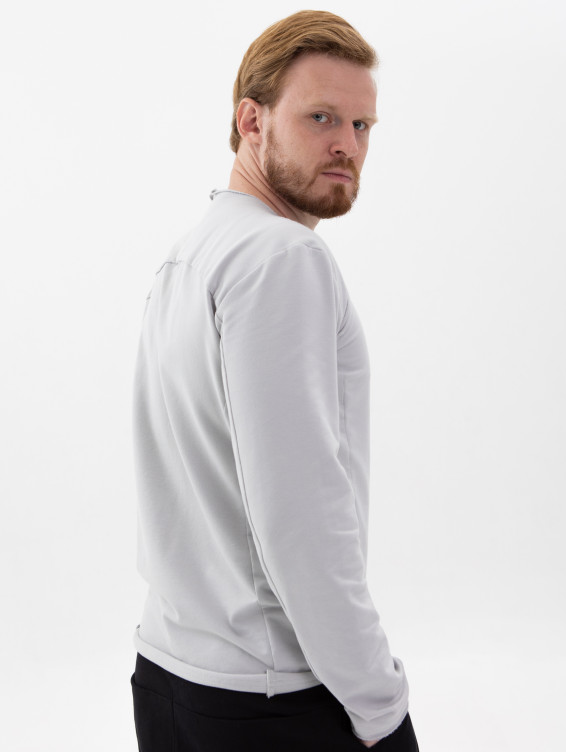 Футболка с длинным рукавом светло-серая