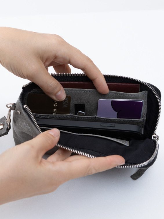 Кожаный клатч серый