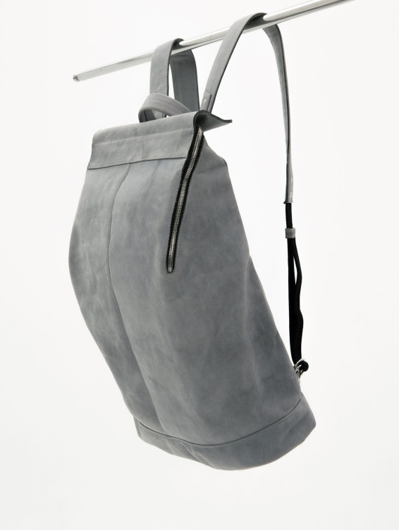 Рюкзак кожаный со скрытой застежкой серый с винтажным эффектом