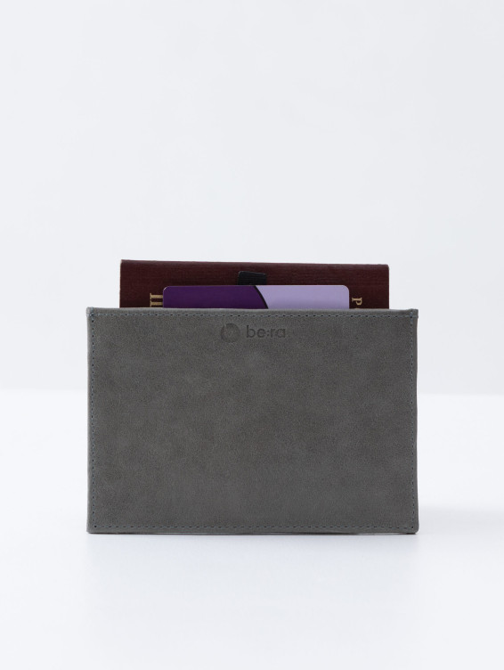 Кожаная обложка-карман для паспорта серая