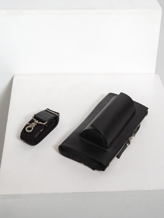 Кожаная сумка с очечником черная