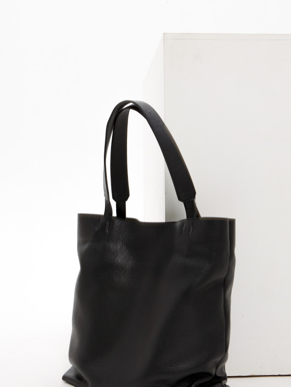 Кожаная сумка-тоут черная