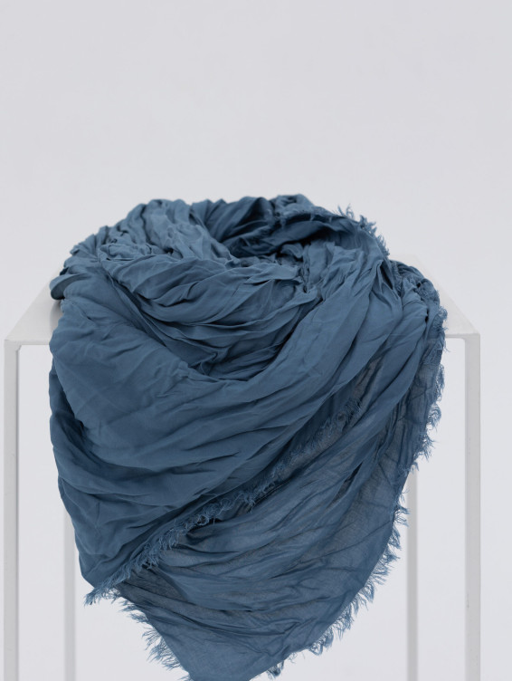 Большой платок на шею синий