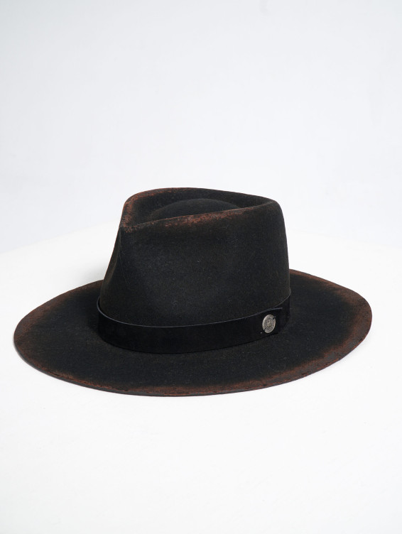 Фетровая шляпа черная жженая