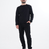 Брюки на болтах черные, вид на модели