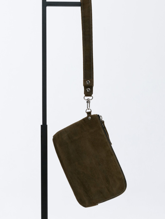 Кожаный клатч зеленый