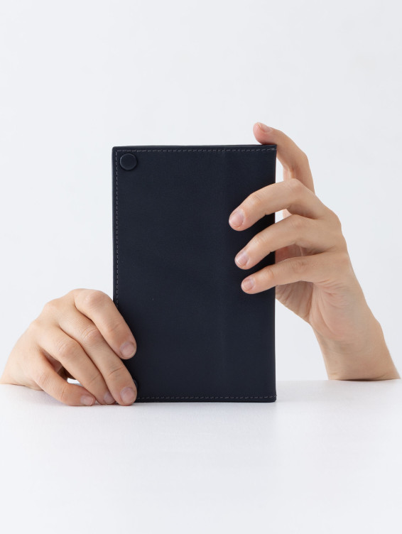 Кожаное портмоне на кнопке синее