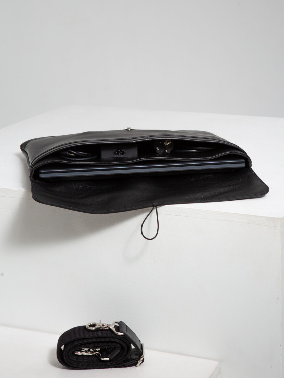 Кожаная сумка-папка для ноутбука черная