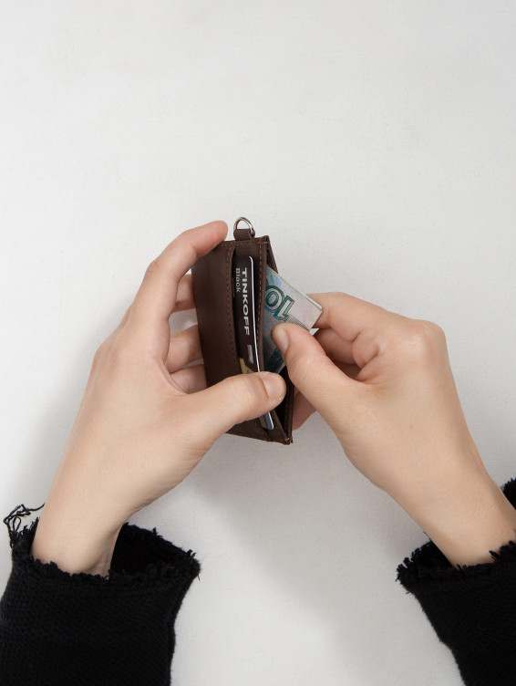 Кожаный кардхолдер