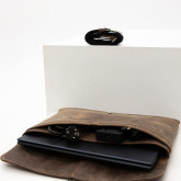 Кожаная сумка-папка для ноутбука коричневая с винтажным эффектом - изображение 6