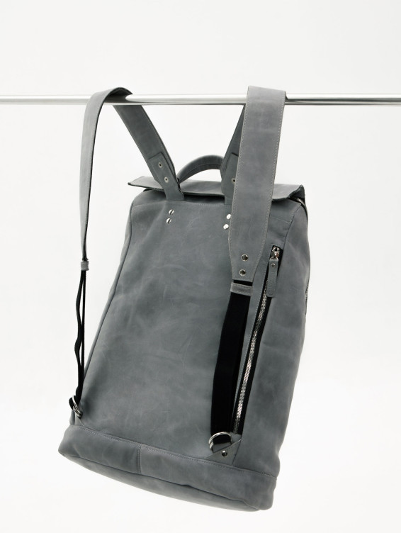 Рюкзак кожаный со скрытой застежкой серый с винтажным эффектом