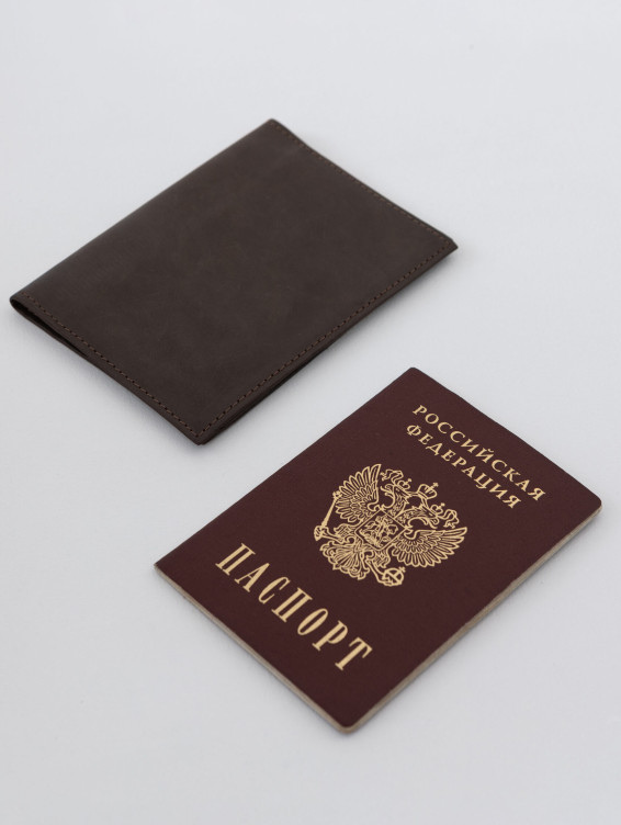Кожаная обложка для паспорта коричневая