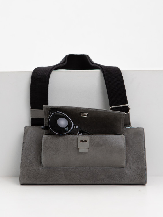Кожаная сумка с очечником серая