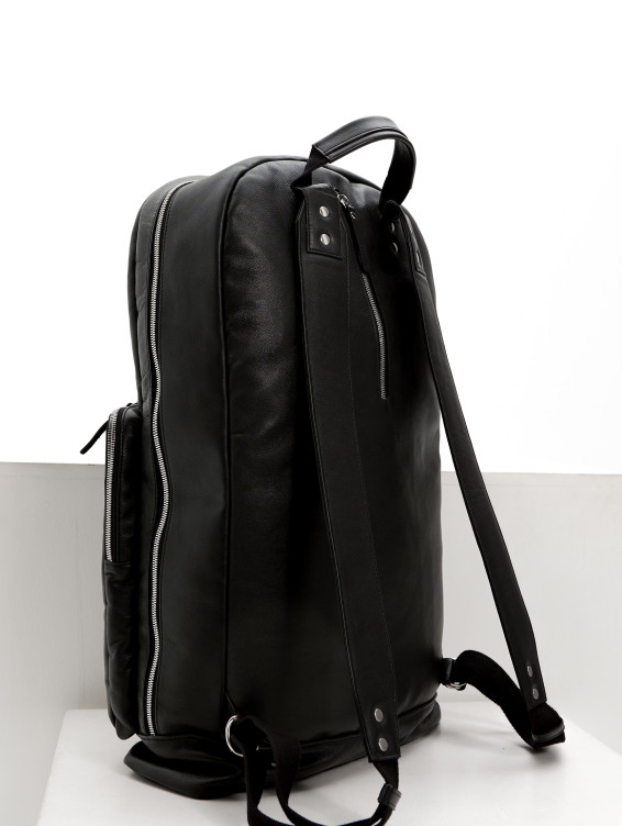 Большой кожаный рюкзак черный