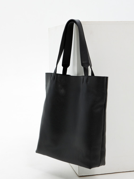 Кожаная сумка-тоут черная