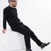 Брюки на болтах черные, вид на модели