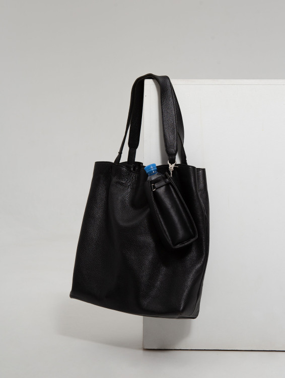 Кожаная сумка-тоут черная