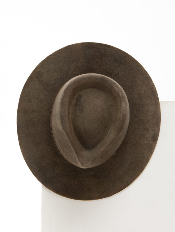 Фетровая шляпа 