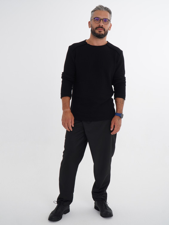 Хлопковый черный свитер