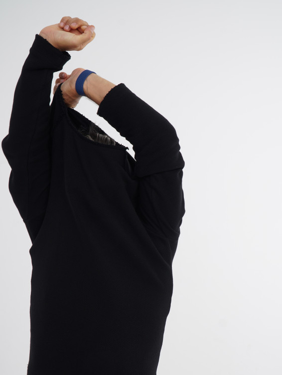 Хлопковый черный свитер