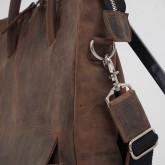 Кожаная сумка для ноутбука с креплением на ручку чемодана коричневая с винтажным эффектом - изображение 5