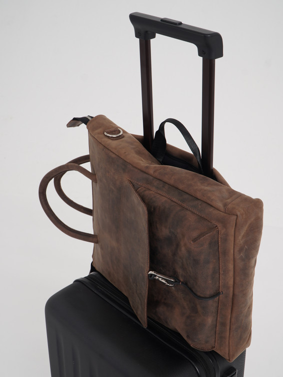Кожаная сумка для ноутбука с креплением на ручку чемодана коричневая с винтажным эффектом