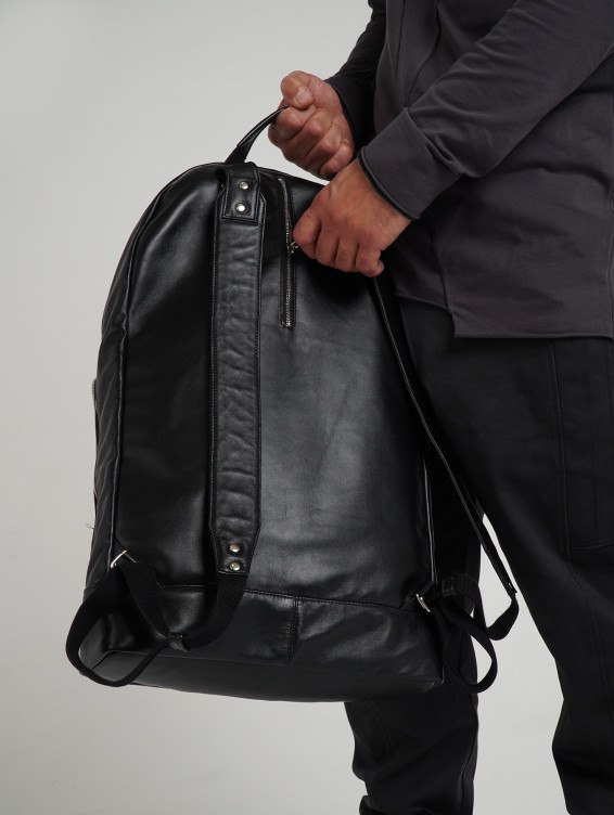 Большой кожаный рюкзак черный