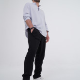 Брюки легкие черные, вид сбоку