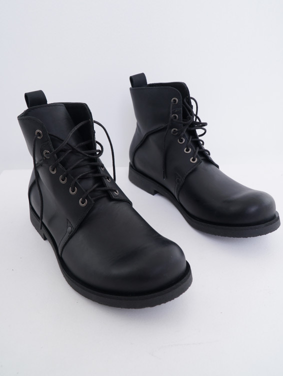 Кожаные ботинки черные