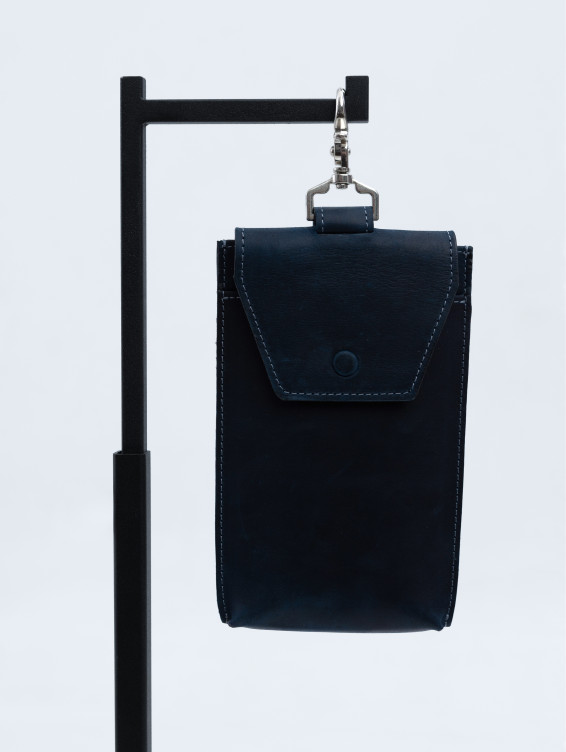 Кожаный подвесной чехол для телефона синий с винтажным эффектом