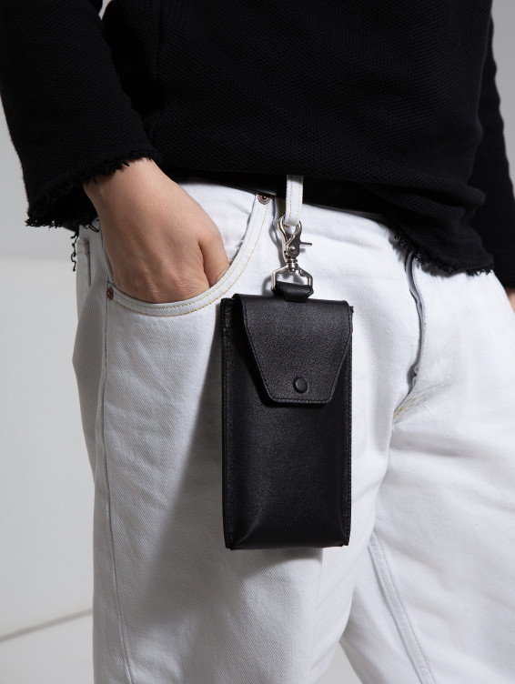 Кожаный подвесной чехол для телефона черный