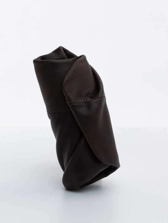 Кожаная ключница коричневая