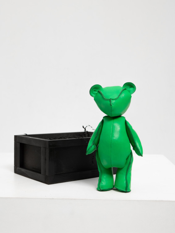 Кожаный Медведь набитый опилками