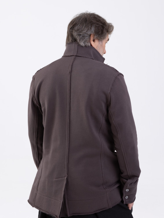 Коричневый трикотажный жакет на пуговицах