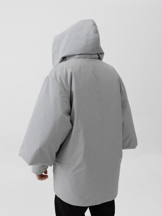 Зимнее пальто с капюшоном cветло-серое