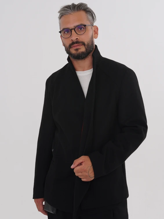 Жакет суконный черный