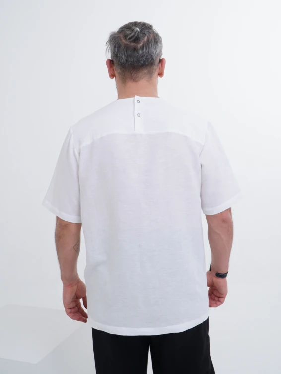 Белая льняная футболка