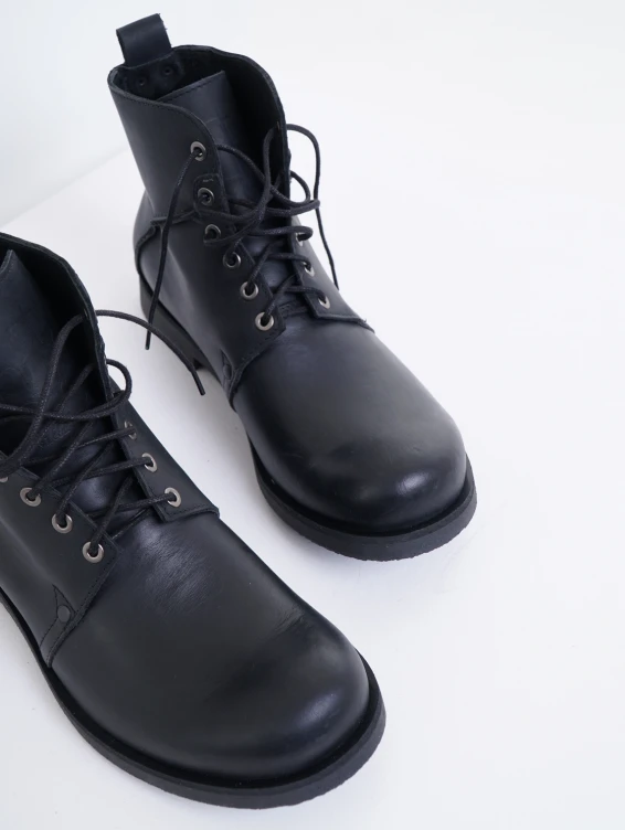 Кожаные ботинки черные