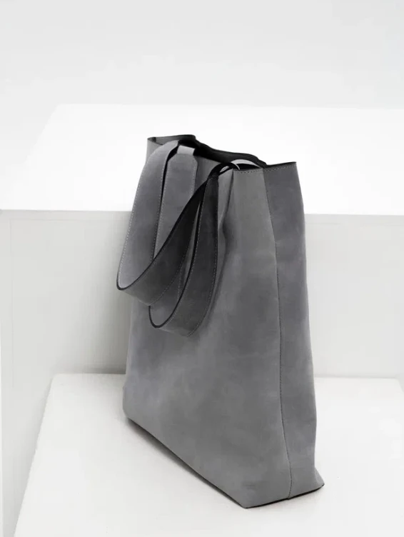 Кожаная сумка-тоут серая с винтажным эффектом