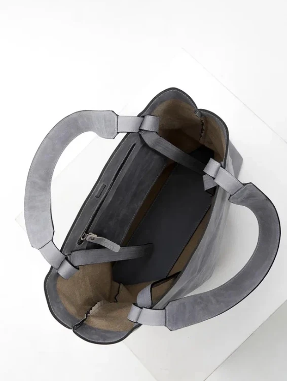 Кожаная сумка-тоут серая с винтажным эффектом