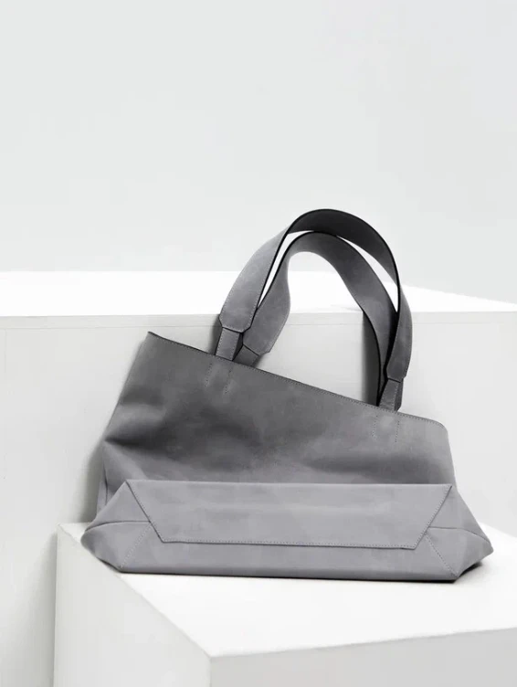 Кожаная сумка-тоут серая с винтажным эффектом