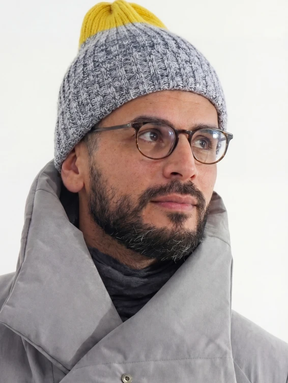 Двухцветная шапка меланж/жёлтая