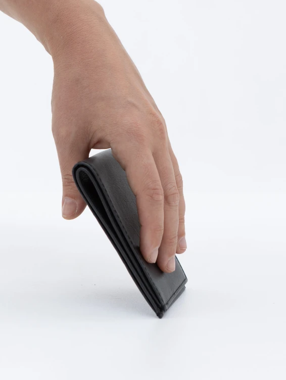 Тонкий кожаный кошелек темно-серый