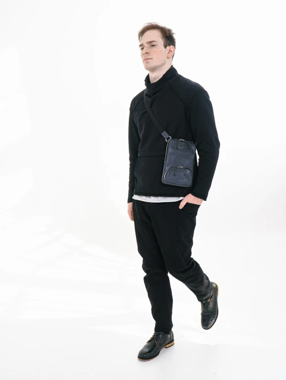 Кожаная прямоугольная микро-сумка синяя