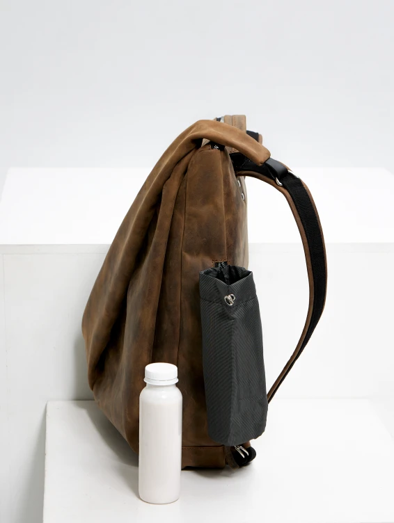 Рюкзак кожаный коричневый с винтажным эффектом